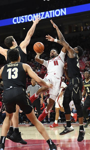 Gafford scores 28, Arkansas rallies past Vanderbilt 69-66